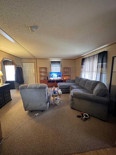 Photo 4 of 10 of home located at 2809 Westwood Dr Bay City, MI 48706