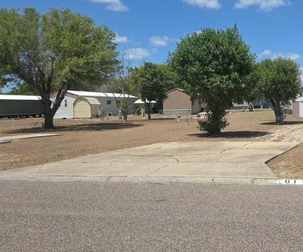 Photo 1 of 2 of home located at 901 East Sioux Road #81 Pharr, TX 78577