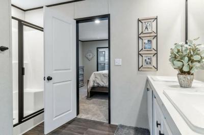 Photo 6 of 5 of home located at 1095 Western Drive Colorado Springs, CO 80915