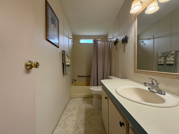 1990 Barrington Mobile Home