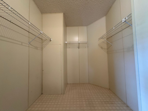 1990 Barrington Mobile Home