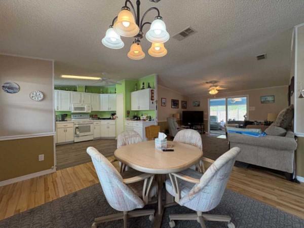 1998 MERIT Mobile Home