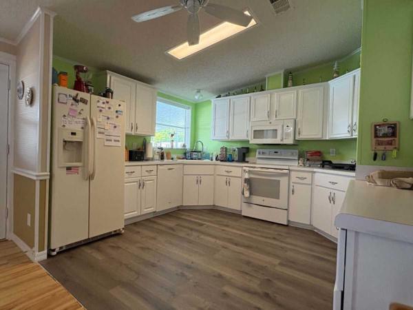 1998 MERIT Mobile Home