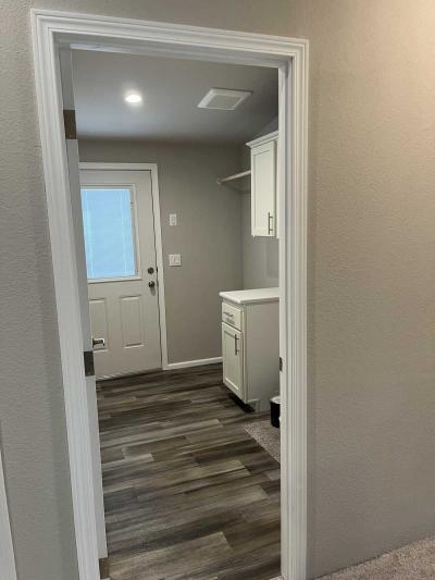 Photo 5 of 23 of home located at 3966 S. Pacific Hwy Medford, OR 97501