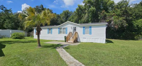 1999 Sprienta Mobile Home For Sale