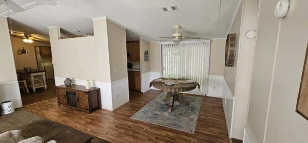 1999 Sprienta Manufactured Home