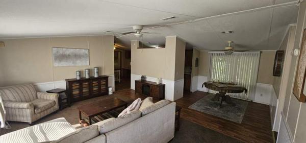 1999 Sprienta Manufactured Home