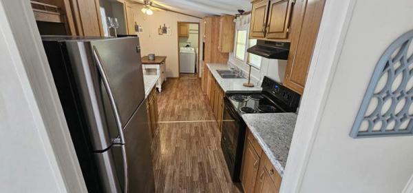 1999 Sprienta Manufactured Home