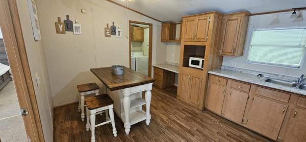 1999 Sprienta Manufactured Home