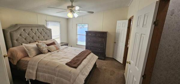1999 Sprienta Manufactured Home