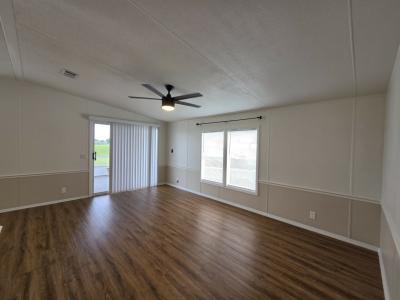 Photo 4 of 13 of home located at 8201 Tami Way Orlando, FL 32822