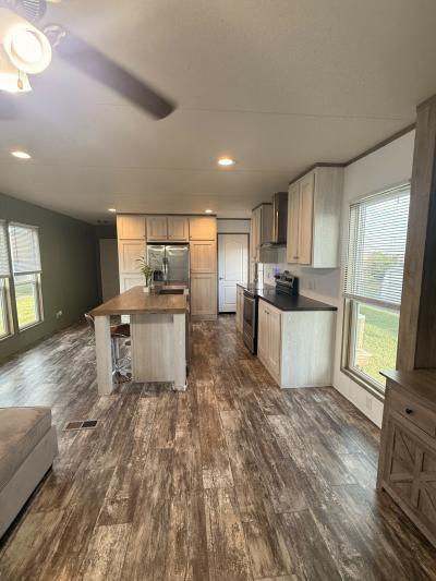 Photo 5 of 7 of home located at 493 Bridlewood Dr. San Marcos, TX 78666