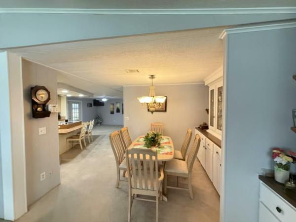 1983 Glenhill Manufactured Home