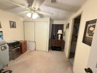 1983 Glenhill Manufactured Home