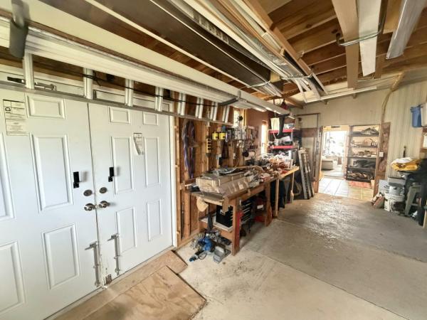1983 Glenhill Manufactured Home