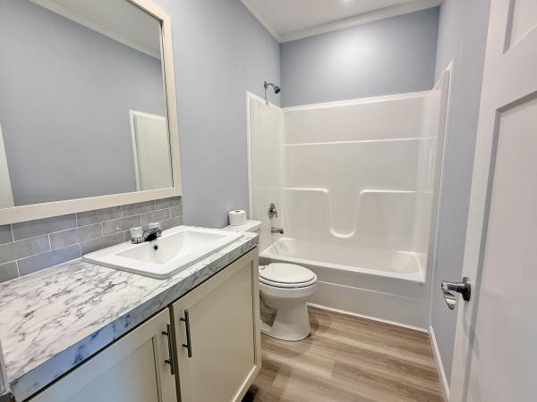 2022 Palm Harbor 340LD28522A Mobile Home