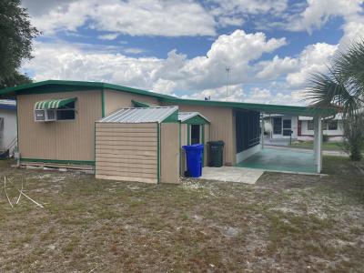 Photo 4 of 13 of home located at 331 Sterling Drive West Lakeland, FL 33815