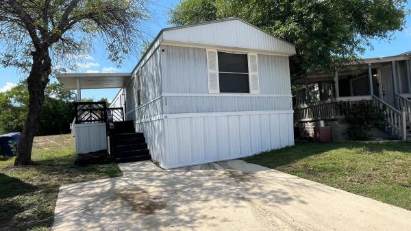 2002 Clayton Homes Inc Community Series Mobile Home