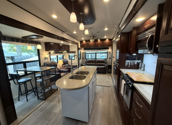 2014 Big Country 3650RL Mobile Home