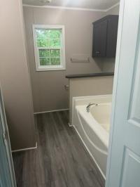 2017 Clayton Homes Inc Yes Mobile Home