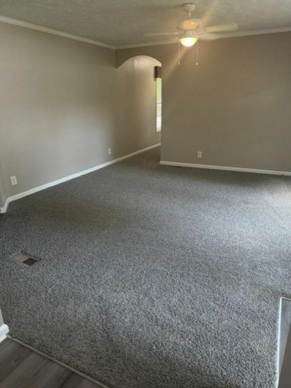 2017 Clayton Homes Inc Yes Mobile Home