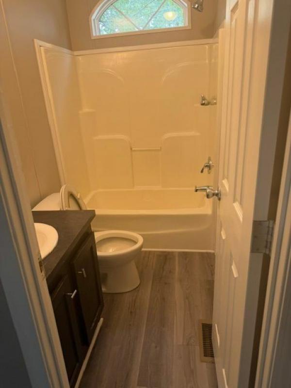 2017 Clayton Homes Inc Yes Mobile Home