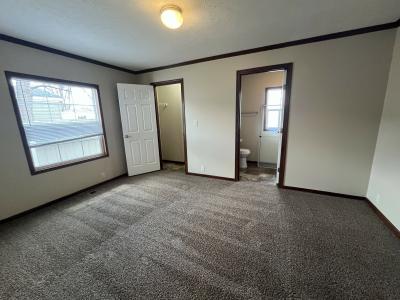 Photo 4 of 9 of home located at 4533 Whitson Ct Sterling Heights, MI 48310