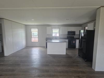 Photo 4 of 6 of home located at 4811 Vista Fairway San Antonio, TX 78244