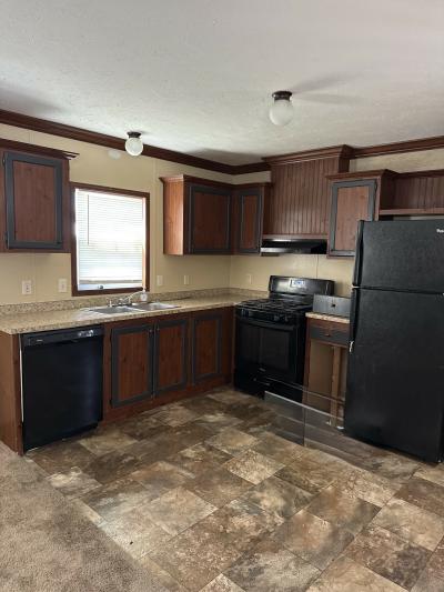 Mobile Home at 5001 South Ave Lot 52 Toledo, OH 43615