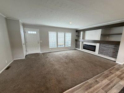 Photo 3 of 10 of home located at 1826 Evergreen Lane Ypsilanti, MI 48198