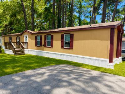 Mobile Home at 1205 Cresthill Huntsville, TX 77340