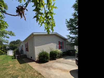 Photo 2 of 6 of home located at 7312 Grandview Ridge Drive Charlotte, NC 28215