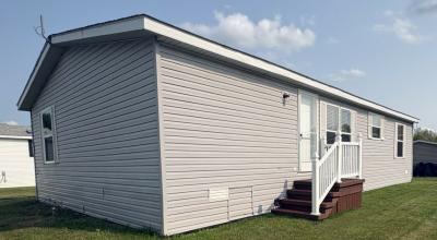 Photo 2 of 13 of home located at 281 Mallard Ln Capac, MI 48014
