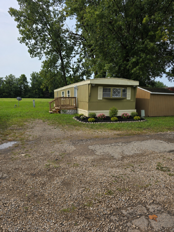Photo 1 of 2 of home located at 307 East Haines Drive Lot 29 Muncie, IN 47303