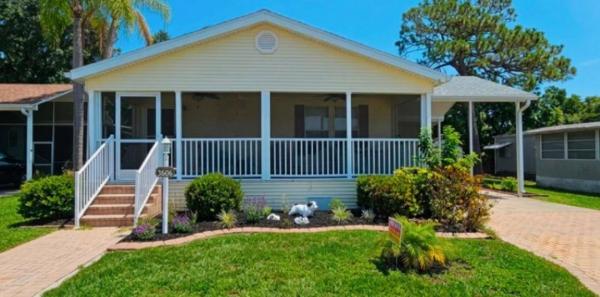 2005  Mobile Home For Sale