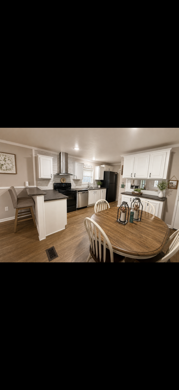 2015 CMH Manufacturing INC YES HOME Mobile Home
