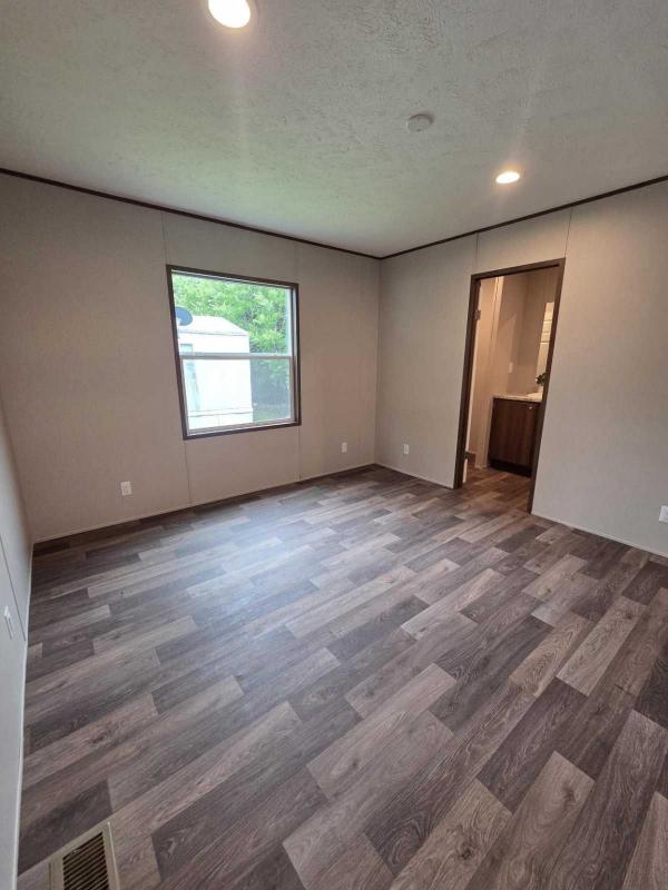 2025 Clayton Hickory Mobile Home