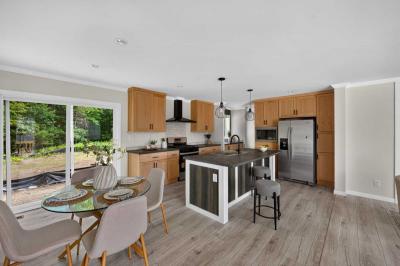 Photo 5 of 8 of home located at 13 Charles Bancroft Hwy Litchfield, NH 03052