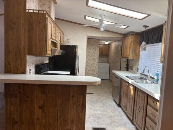 1987 Schult Manufactured Home
