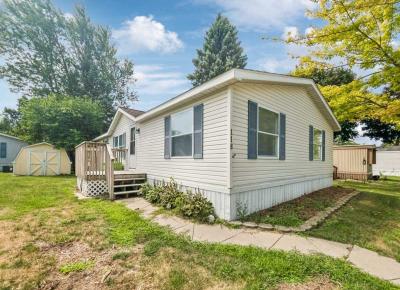 Photo 2 of 28 of home located at 118 Alpena Street New Hudson, MI 48165