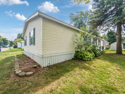 Photo 4 of 28 of home located at 118 Alpena Street New Hudson, MI 48165