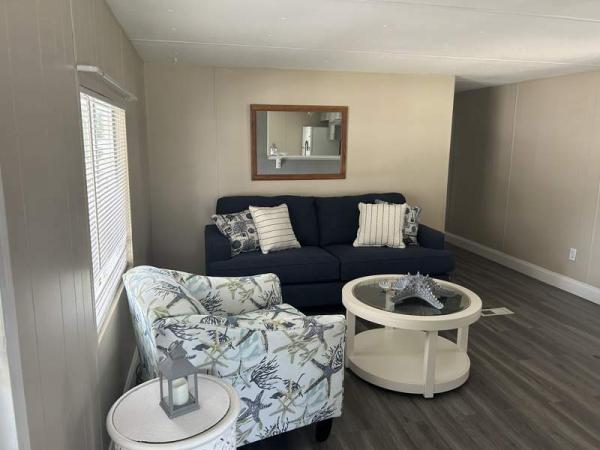 1983 LIBE Manufactured Home