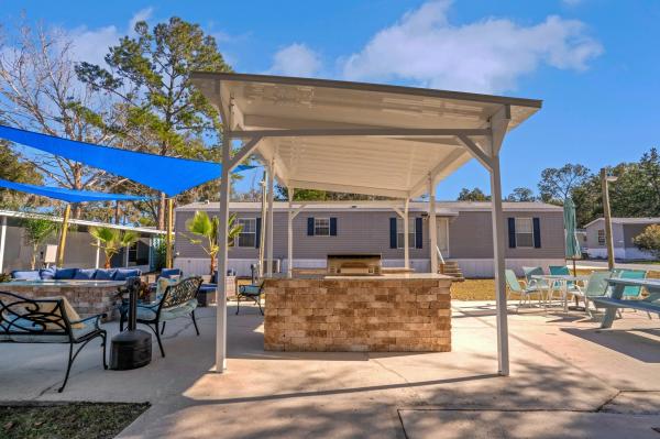1983 LIBE Manufactured Home