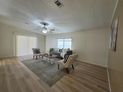 Photo 5 of 17 of home located at 6075 Porpoise Lane Orlando, FL 32822