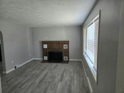 Photo 3 of 5 of home located at 80 Haviland Rd Poughkeepsie, NY 12601