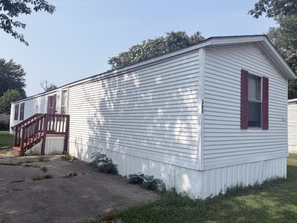 2000 FLEETWOOD Mobile Home For Sale