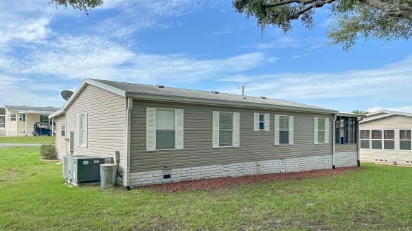 2001 Skyline D511CT Mobile Home
