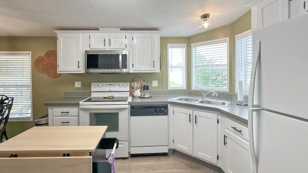 2001 Skyline D511CT Mobile Home