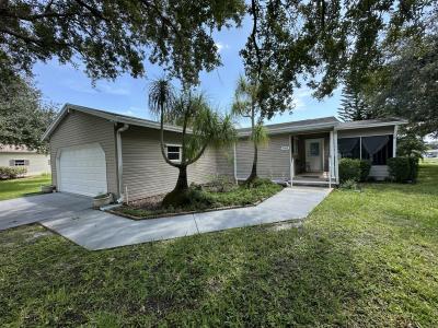 Photo 2 of 24 of home located at 2507 Kelly Drive Sebastian, FL 32958
