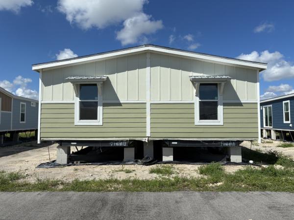 2027 Champion Home Builders, Inc. mobile Home